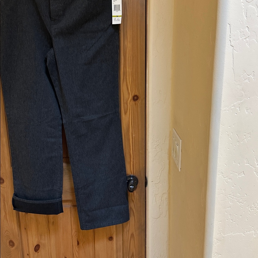 NWT Jones New York Sport Stretch Pants - Picture 7 of 8
